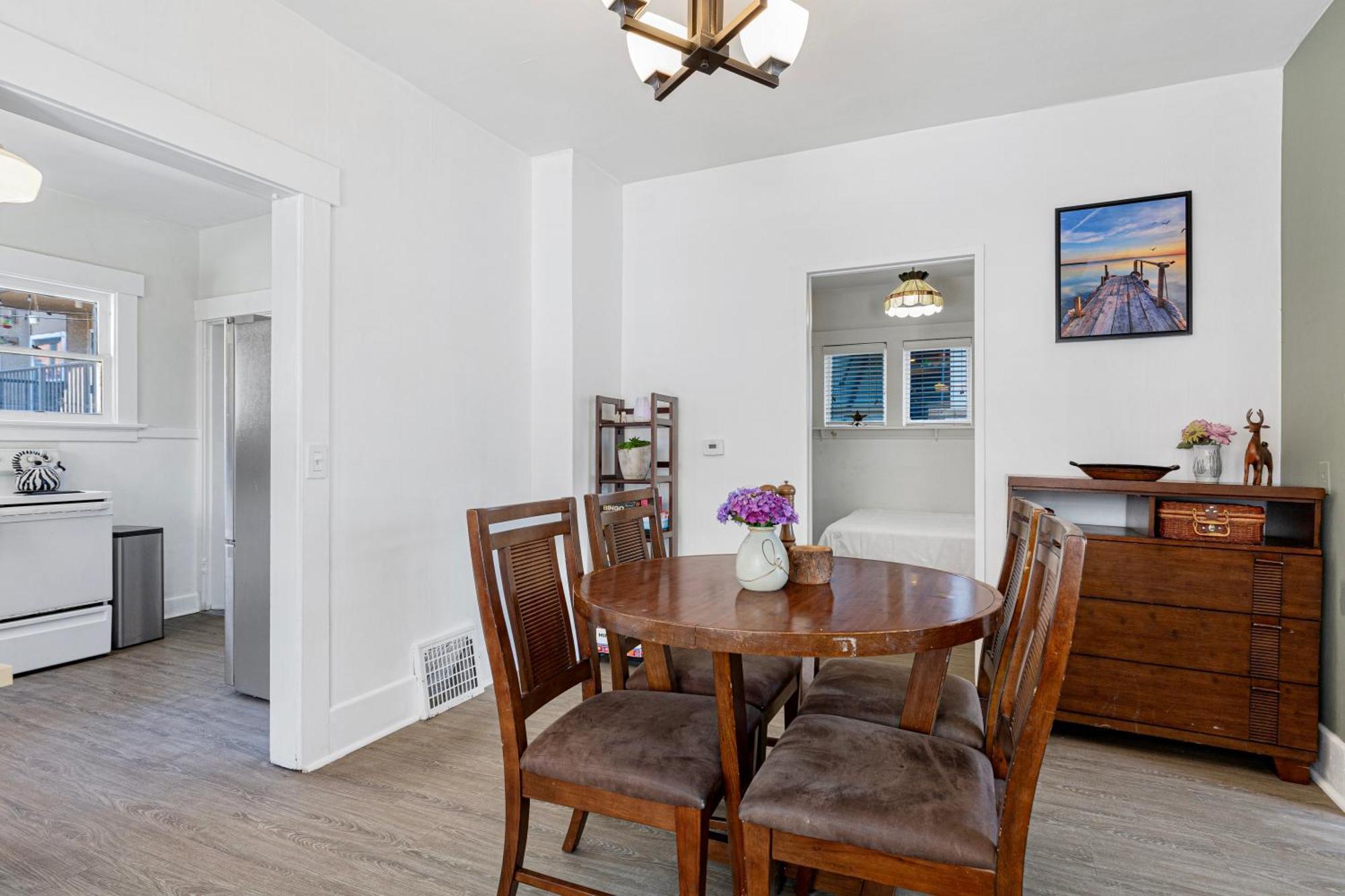 Vintage 3 Bedroom Home In Prime Eastlake Seattle With Private Parking Kültér fotó